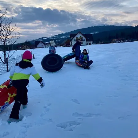 Pod Modrzewiem - Babia Gora ファームステイ Zubrzyca Górna